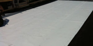 Installation de toiture membrane élastomère pour toit plat à Boisbriand - Toiture Laurentides