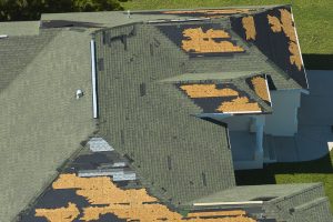 Expert en pose de toiture bardeaux asphalte dans les Laurentides - Toiture Laurentides